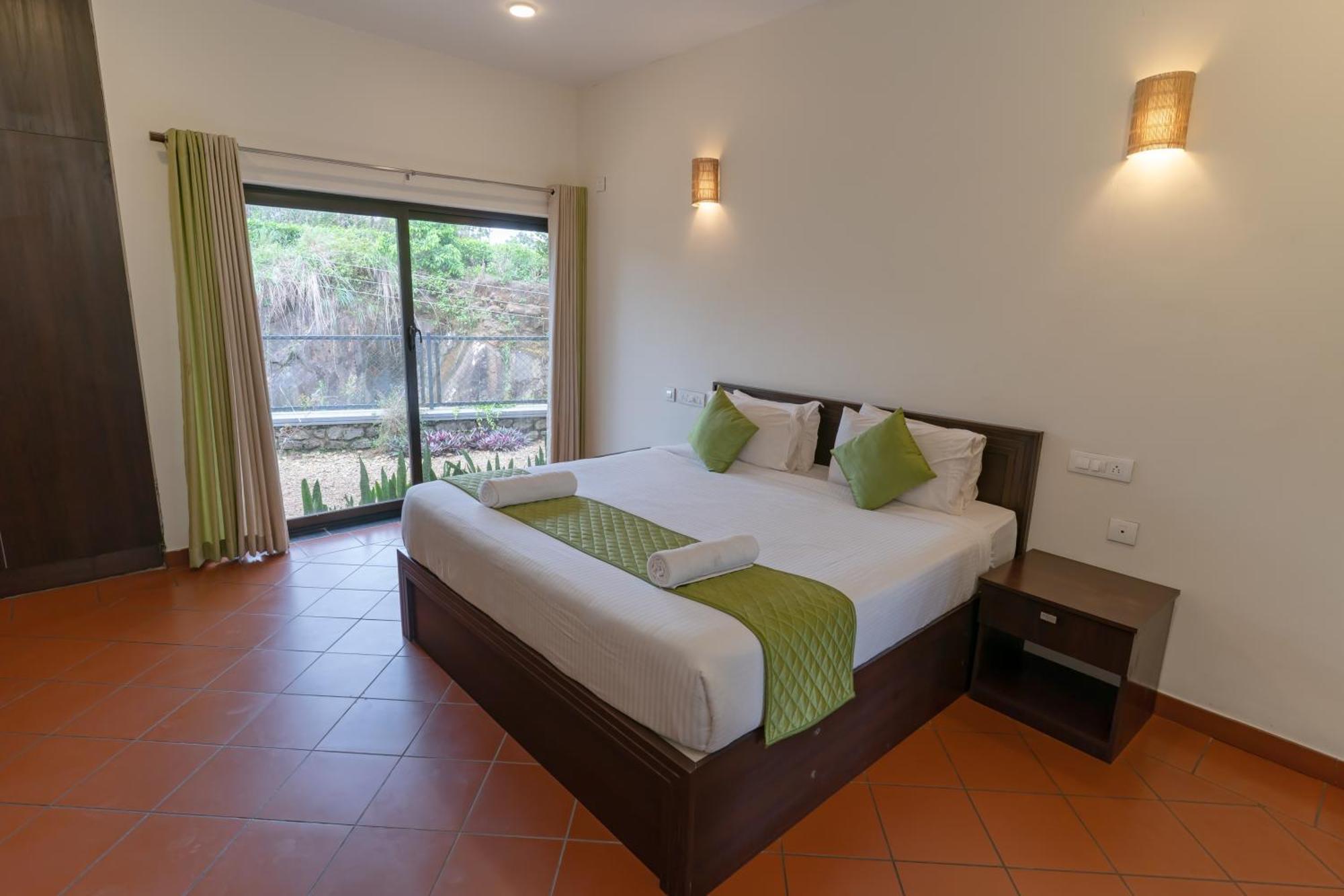 Beyond Pines Vagamon Bed & Breakfast Exterior photo