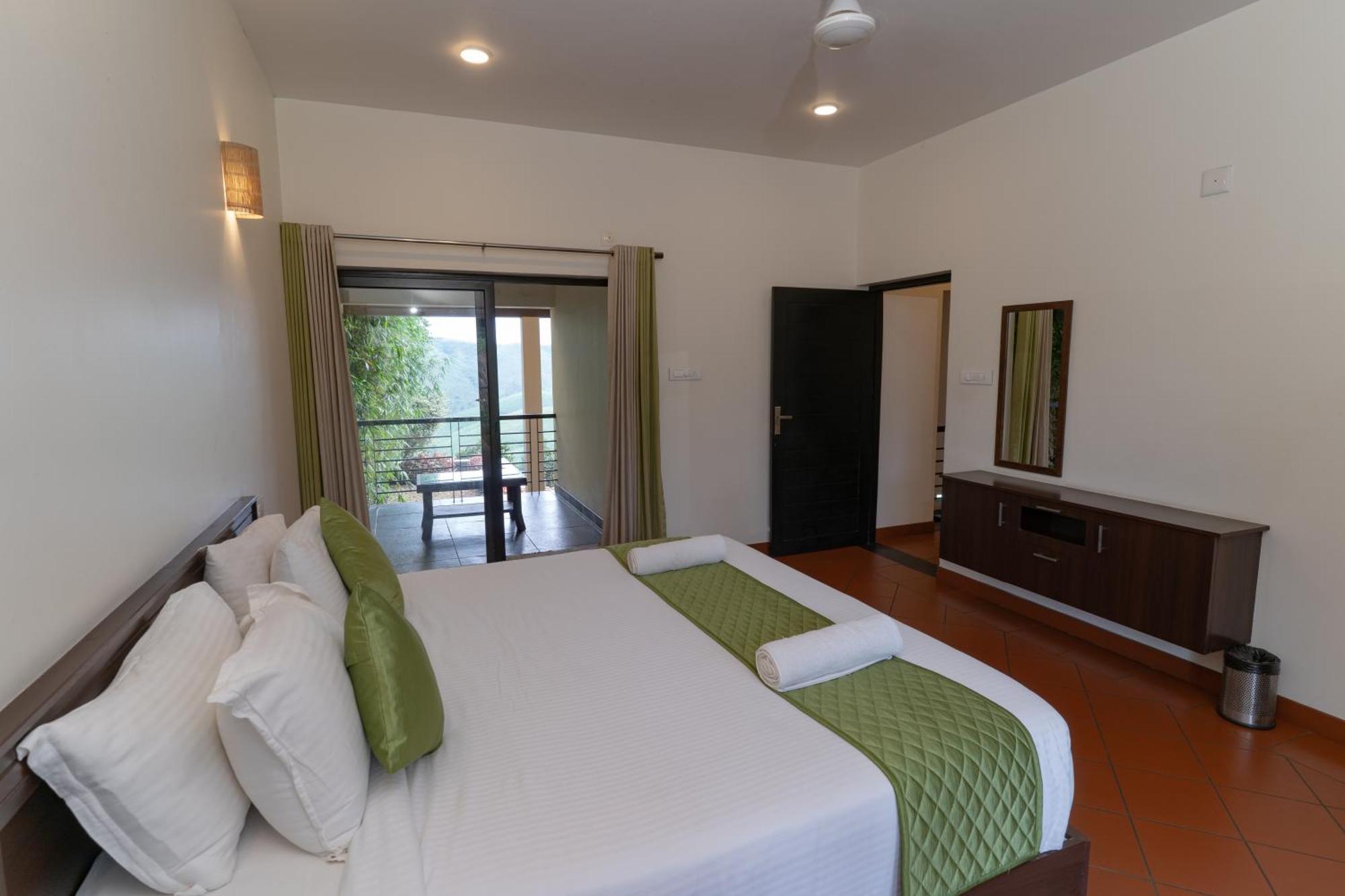 Beyond Pines Vagamon Bed & Breakfast Exterior photo